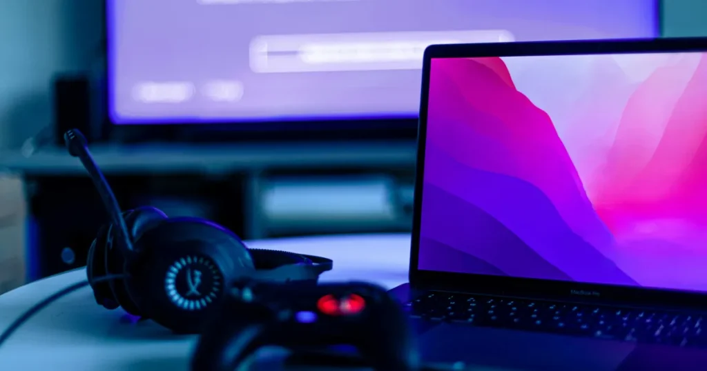 Streaming Gaming vs. Remote Work: Comparing Internet Pricing Models to Save Money