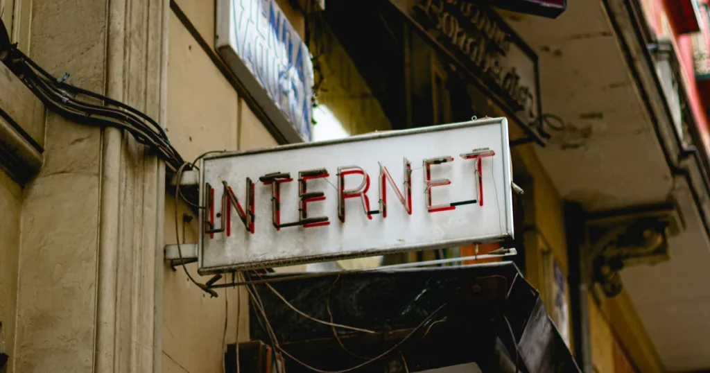 Internet Providers Compared: Speed, Reliability, and Uptime Showdown