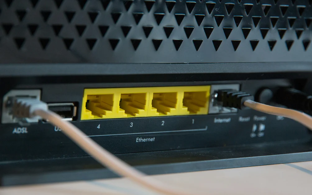 Mesh Network Router Setup for Large Multi Story Homes